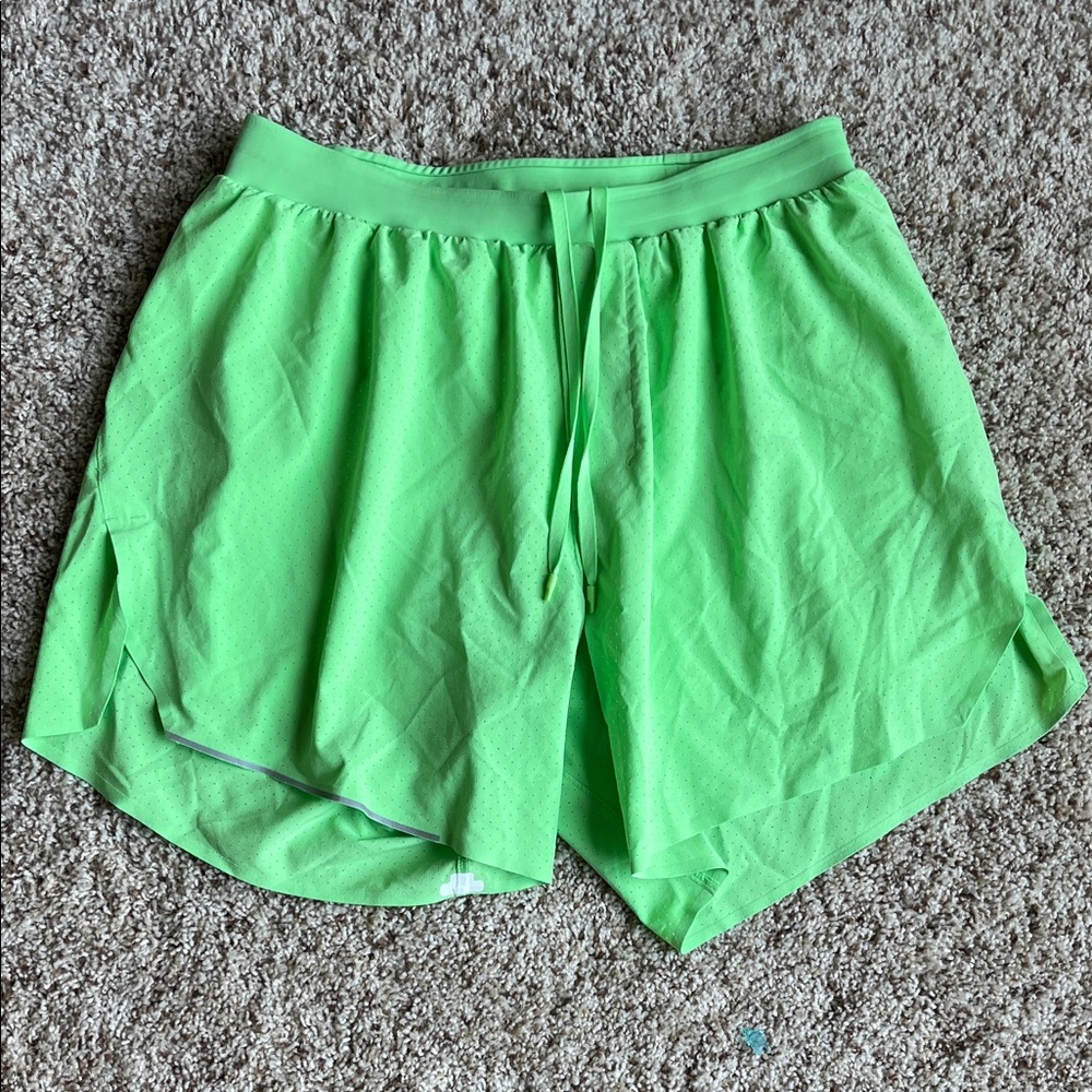 Lululemon men’s athletic shorts size S